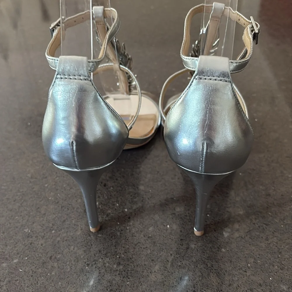 Jewel Badgley Mischka Kalama Heels 8